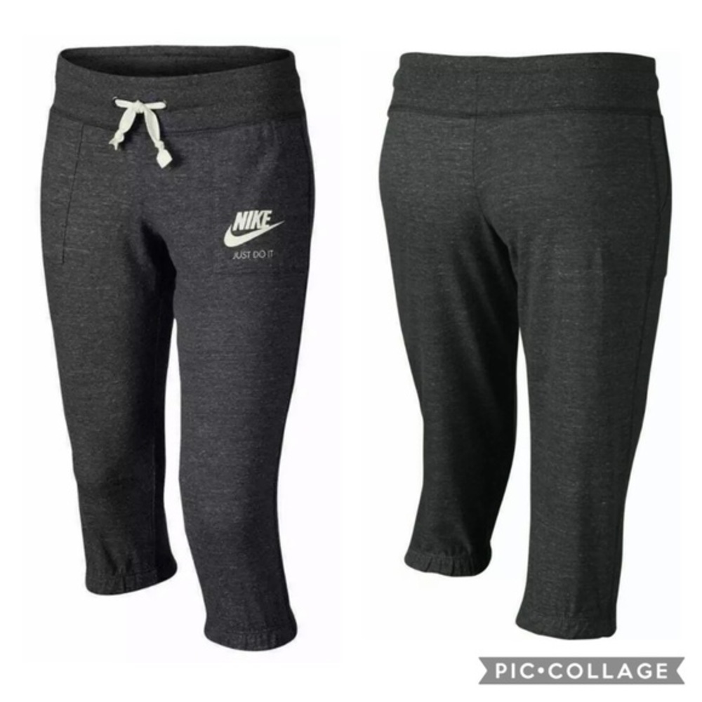 NWOT Nike Vintage Capri Sweatpants